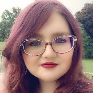 Meet your Posher, Alexandra